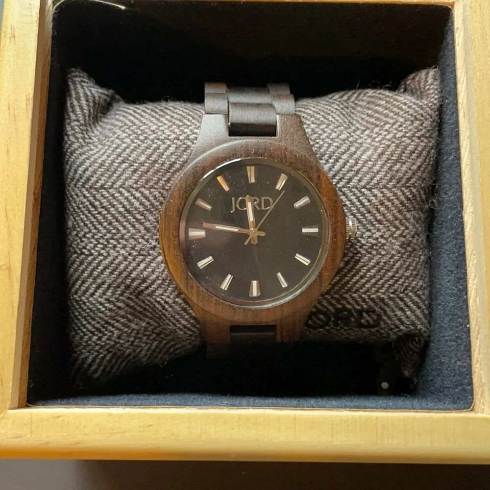 JORD Hand Crafted Wood Watch - Picture 1 of 4